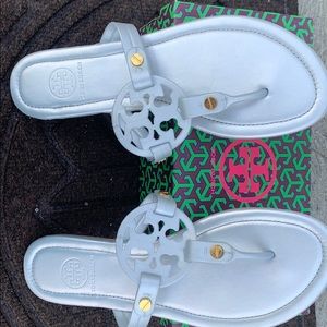 Tory burch sandal size 9